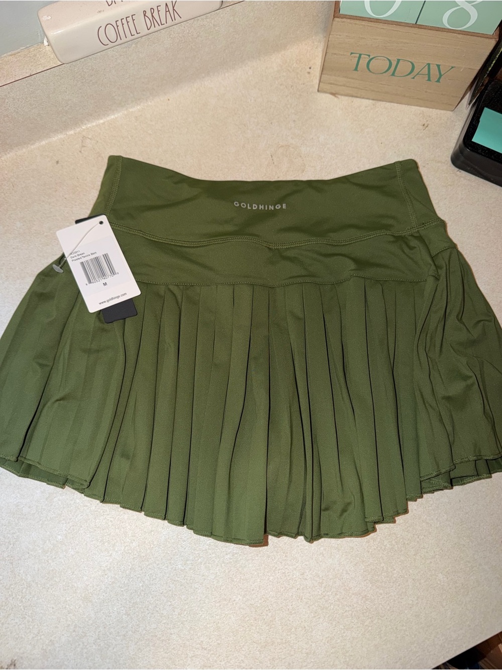 Goldhinge medium skirt dark Green Pleated Tennis SKIRT $58 retail